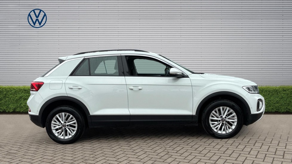Volkswagen T-Roc 1.5 TSI Life 5dr DSG Petrol Hatchback - Image 4