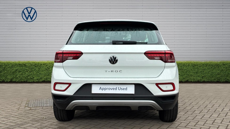 Volkswagen T-Roc 1.5 TSI Life 5dr DSG Petrol Hatchback - Image 8