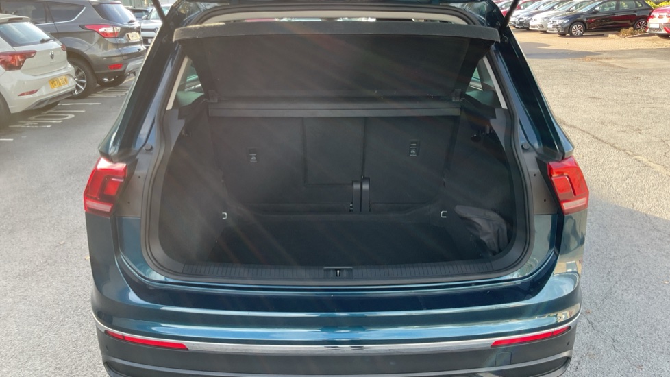 Volkswagen Tiguan 1.5 TSI 150 Life 5dr DSG Petrol Estate - Image 20
