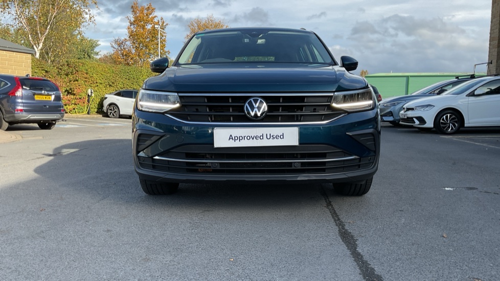Volkswagen Tiguan 1.5 TSI 150 Life 5dr DSG Petrol Estate - Image 34
