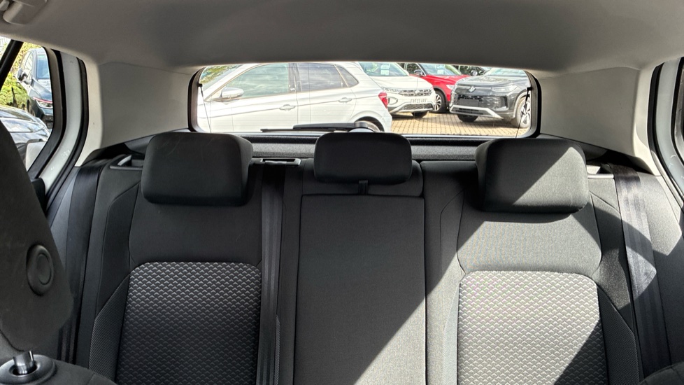 Volkswagen Golf 1.5 TSI Active 5dr Petrol Hatchback - Image 16