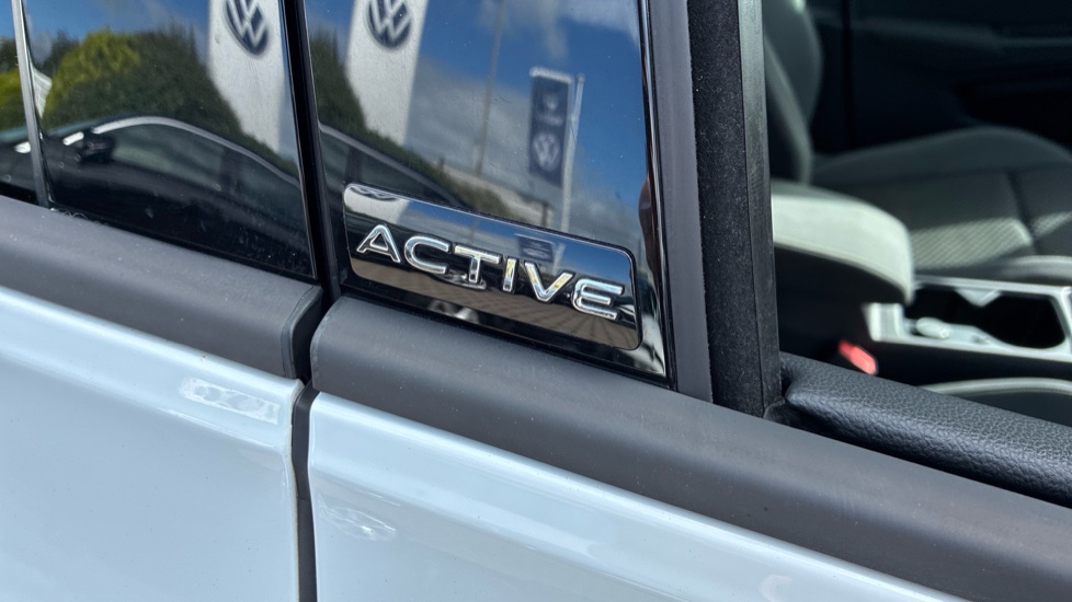Volkswagen Golf 1.5 TSI Active 5dr Petrol Hatchback - Image 41