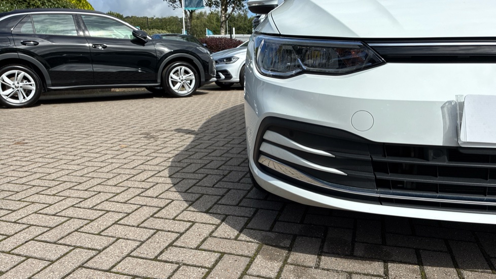 Volkswagen Golf 1.5 TSI Active 5dr Petrol Hatchback - Image 43