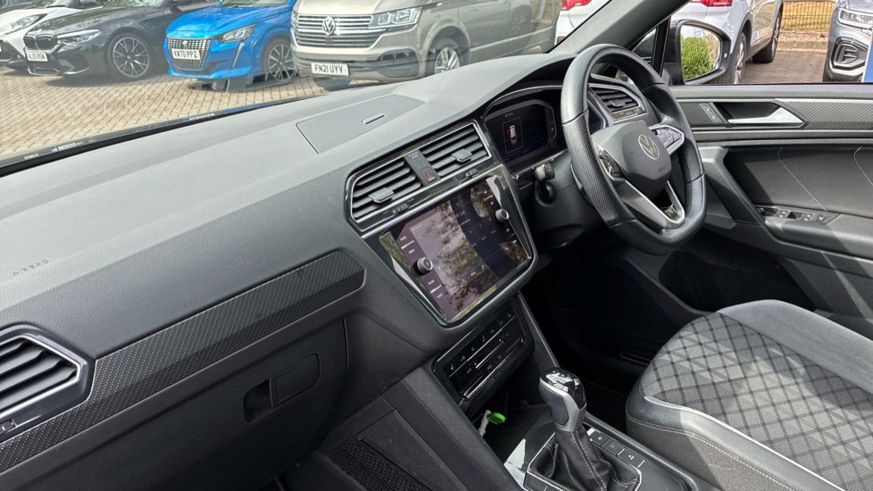 Volkswagen Tiguan 2.0 TDI R-Line Edition 5dr DSG Diesel Estate - Image 2