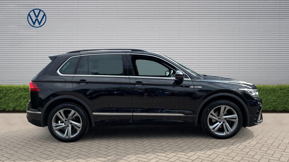 Volkswagen Tiguan 2.0 TDI R-Line Edition 5dr DSG Diesel Estate - Image 4