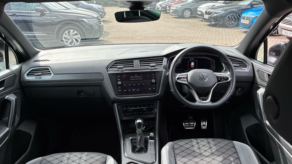Volkswagen Tiguan 2.0 TDI R-Line Edition 5dr DSG Diesel Estate - Image 9