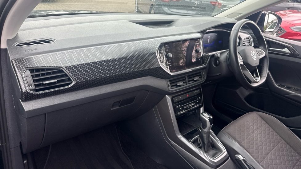 Volkswagen T-Cross 1.0 TSI 110 SEL 5dr DSG Petrol Estate - Image 2