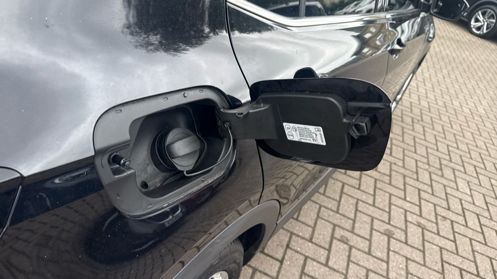 Volkswagen T-Cross 1.0 TSI 110 SEL 5dr DSG Petrol Estate - Image 34