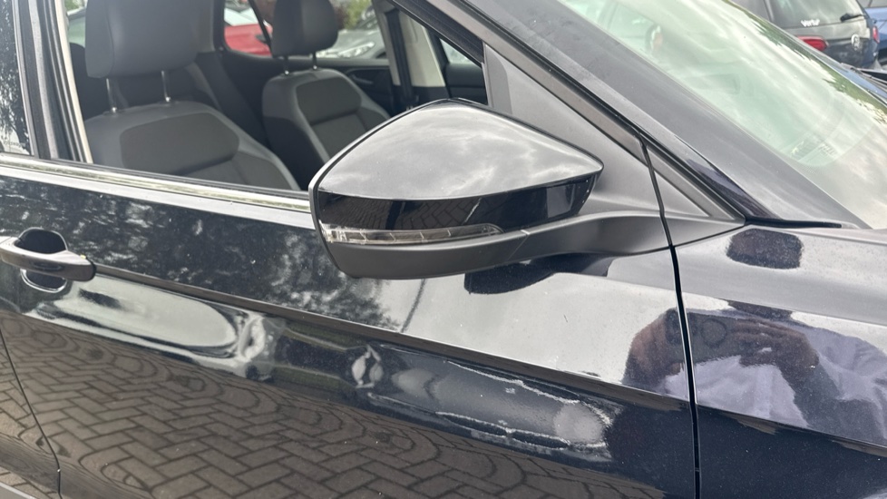 Volkswagen T-Cross 1.0 TSI 110 SEL 5dr DSG Petrol Estate - Image 38