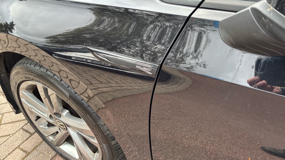 Volkswagen Golf 1.5 TSI R-Line 5dr Petrol Hatchback - Image 40