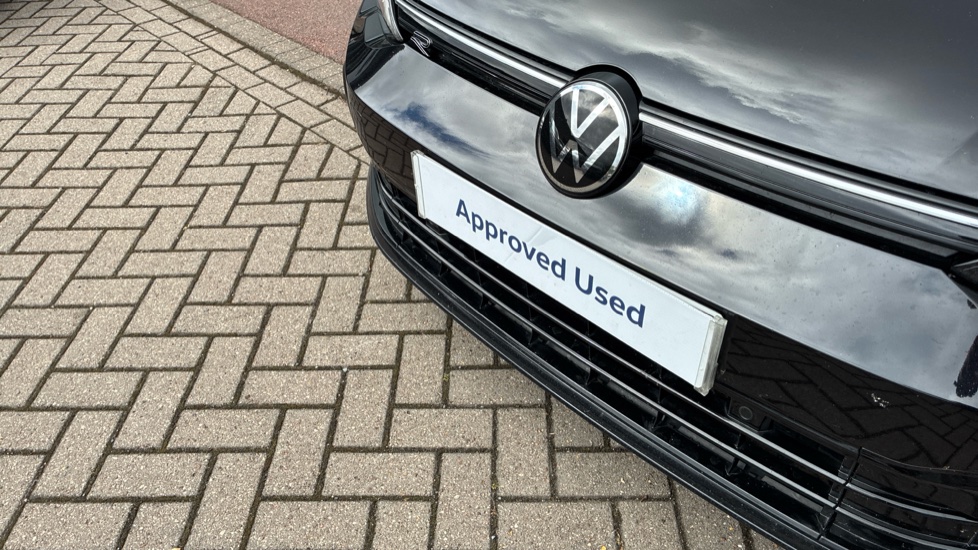 Volkswagen Golf 1.5 TSI R-Line 5dr Petrol Hatchback - Image 43