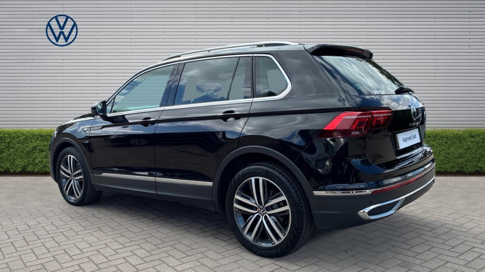 Volkswagen Tiguan 1.5 TSI 150 Elegance 5dr DSG Petrol Estate - Image 3