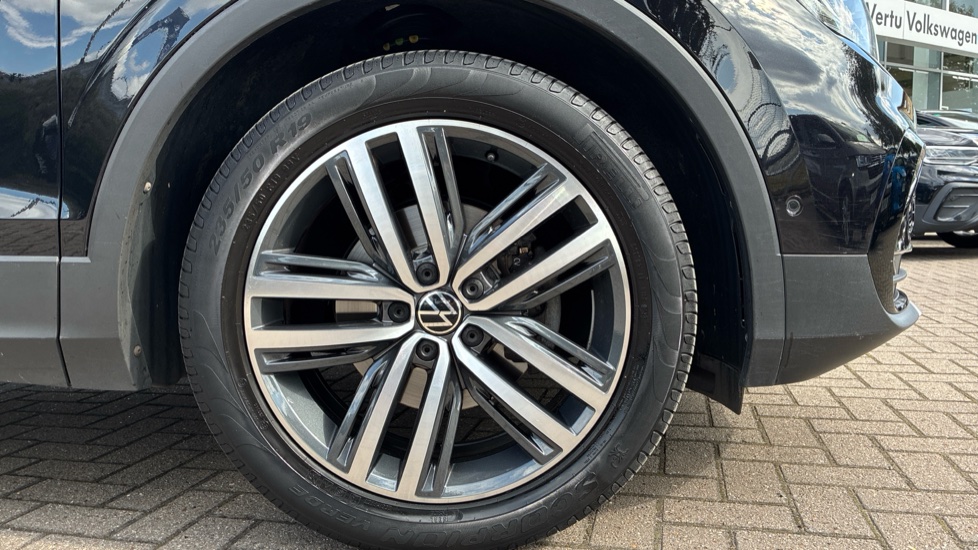 Volkswagen Tiguan 1.5 TSI 150 Elegance 5dr DSG Petrol Estate - Image 5