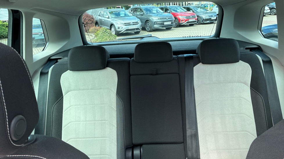 Volkswagen Tiguan 1.5 TSI 150 Elegance 5dr DSG Petrol Estate - Image 16