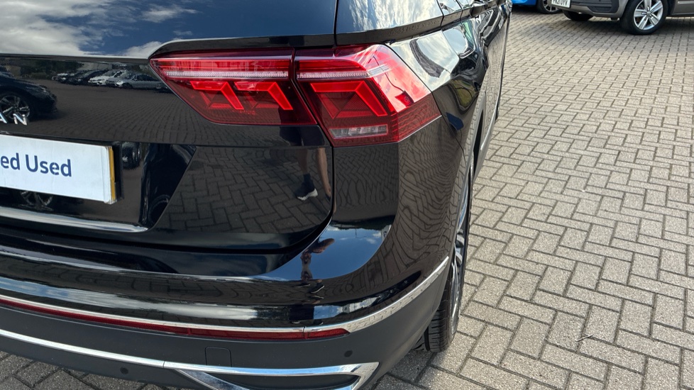 Volkswagen Tiguan 1.5 TSI 150 Elegance 5dr DSG Petrol Estate - Image 37