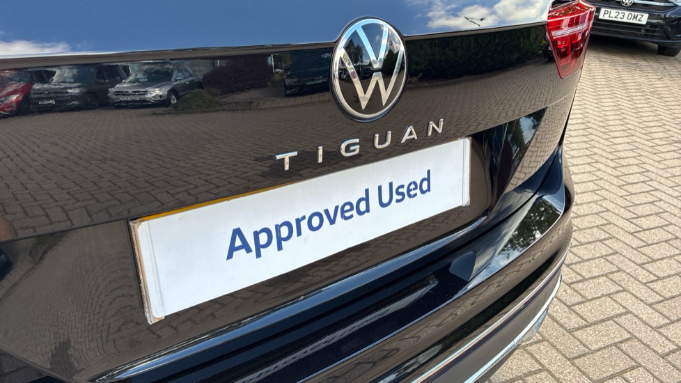 Volkswagen Tiguan 1.5 TSI 150 Elegance 5dr DSG Petrol Estate - Image 39