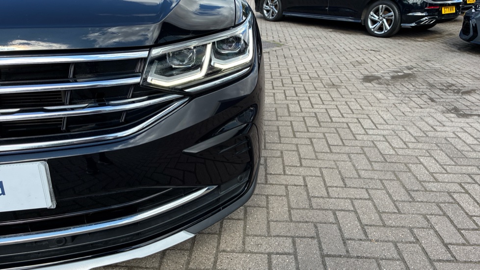 Volkswagen Tiguan 1.5 TSI 150 Elegance 5dr DSG Petrol Estate - Image 42