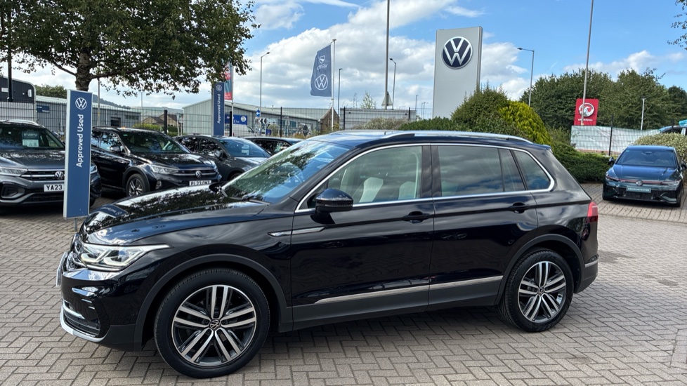 Volkswagen Tiguan 1.5 TSI 150 Elegance 5dr DSG Petrol Estate - Image 45