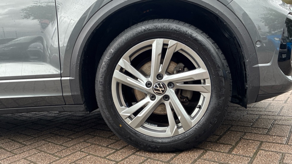 Volkswagen T-Roc 1.5 TSI R-Line 5dr DSG Petrol Hatchback - Image 5
