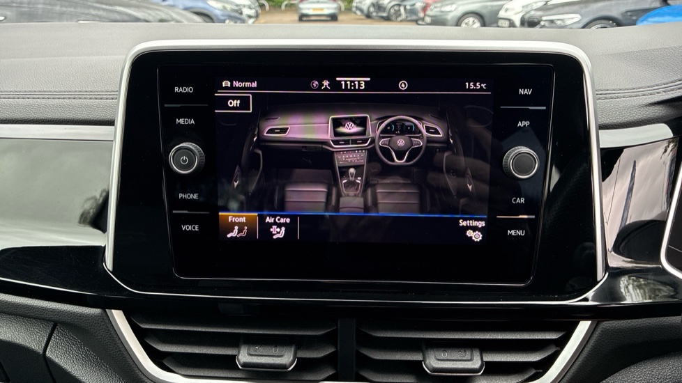 Volkswagen T-Roc 1.5 TSI R-Line 5dr DSG Petrol Hatchback - Image 31