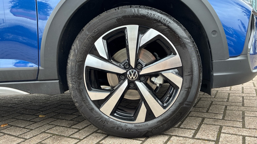 Volkswagen Taigo 1.0 TSI 115 Match 5dr DSG Petrol Hatchback - Image 5