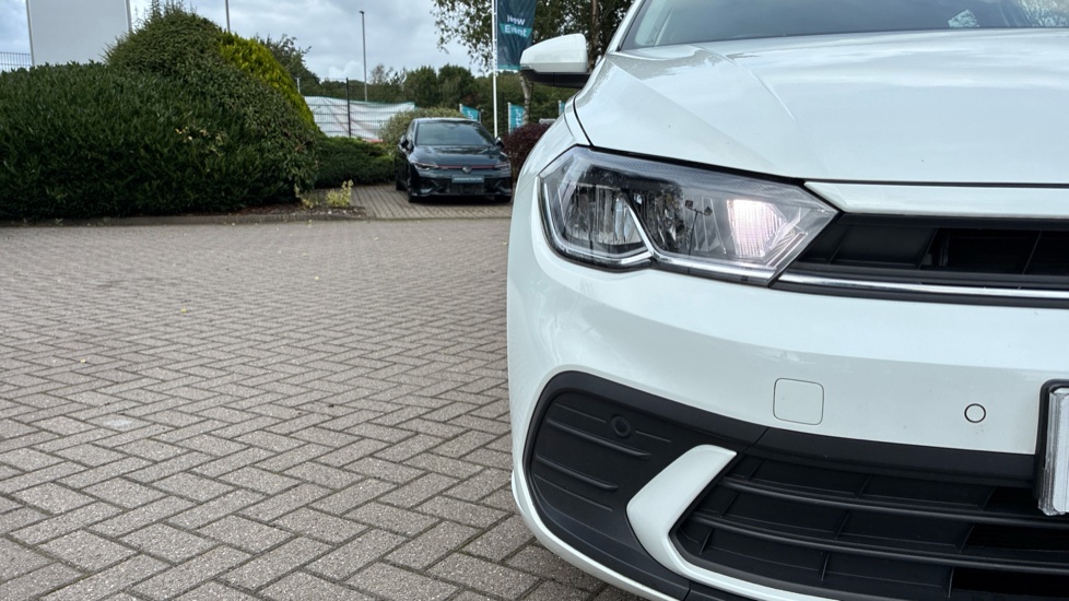 Volkswagen Polo 1.0 TSI Life 5dr Petrol Hatchback - Image 38