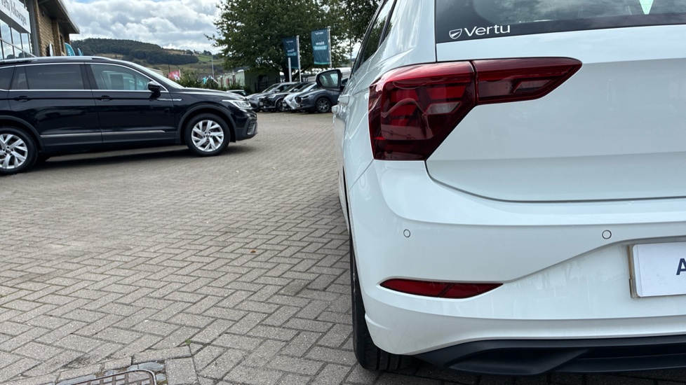 Volkswagen Polo 1.0 TSI Life 5dr Petrol Hatchback - Image 40
