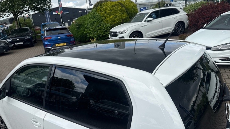 Volkswagen Up 1.0 65PS Black Edition 5dr Petrol Hatchback - Image 24