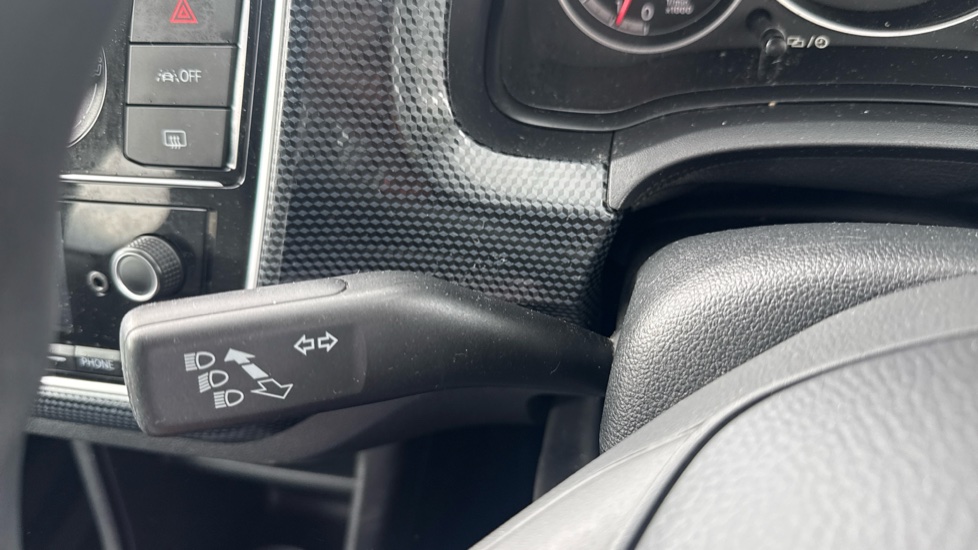 Volkswagen Up 1.0 65PS Black Edition 5dr Petrol Hatchback - Image 33