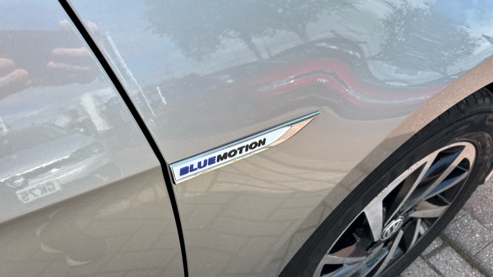 Volkswagen Golf 1.5 TSI EVO Match 5dr Petrol Hatchback - Image 33