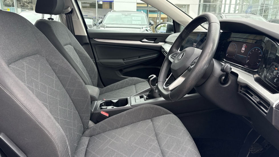 Volkswagen Golf 1.5 TSI Life 5dr Petrol Hatchback - Image 15