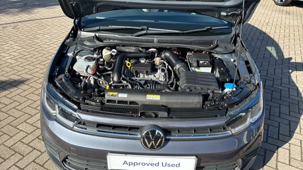 Volkswagen Polo 1.0 TSI Life 5dr Petrol Hatchback - Image 32