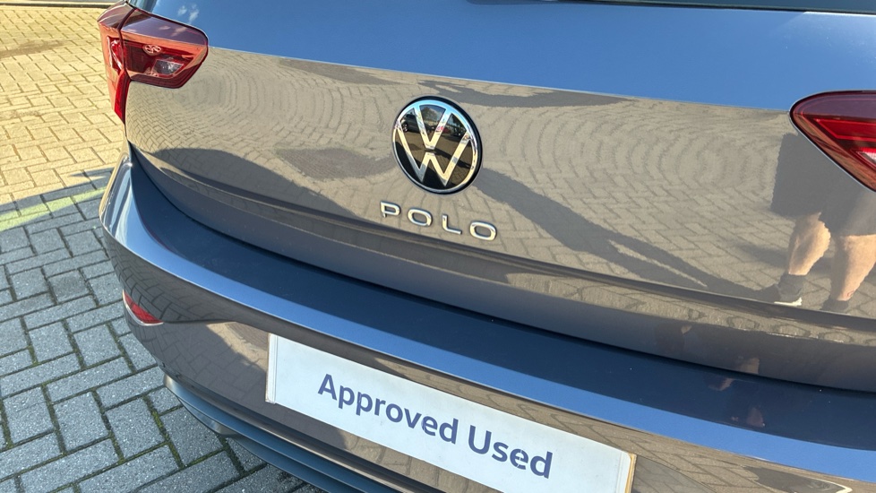 Volkswagen Polo 1.0 TSI Life 5dr Petrol Hatchback - Image 37