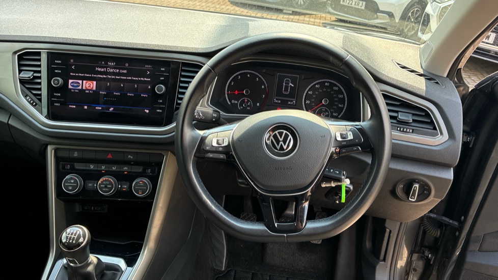 Volkswagen T-Roc 1.0 TSI 110 Design 5dr Petrol Hatchback - Image 10