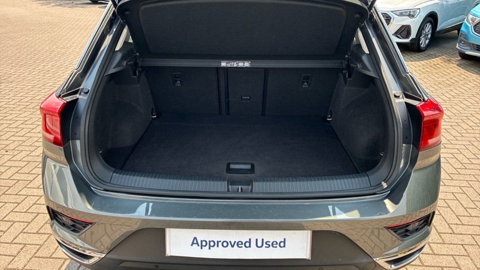 Volkswagen T-Roc 1.0 TSI 110 Design 5dr Petrol Hatchback - Image 20