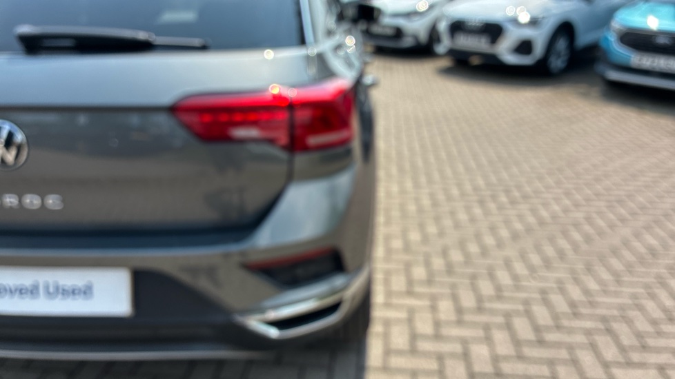 Volkswagen T-Roc 1.0 TSI 110 Design 5dr Petrol Hatchback - Image 37