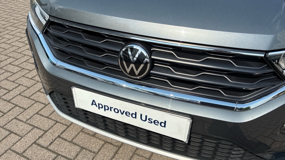 Volkswagen T-Roc 1.0 TSI 110 Design 5dr Petrol Hatchback - Image 44