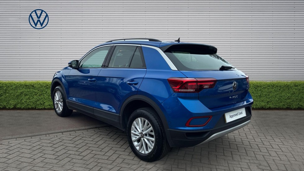 Volkswagen T-Roc 1.5 TSI Life 5dr Petrol Hatchback - Image 3