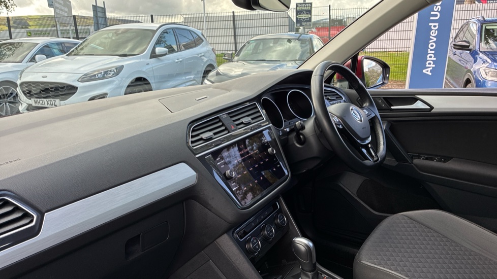 Volkswagen Tiguan 1.5 TSi EVO 150 Match 5dr DSG Petrol Estate - Image 2