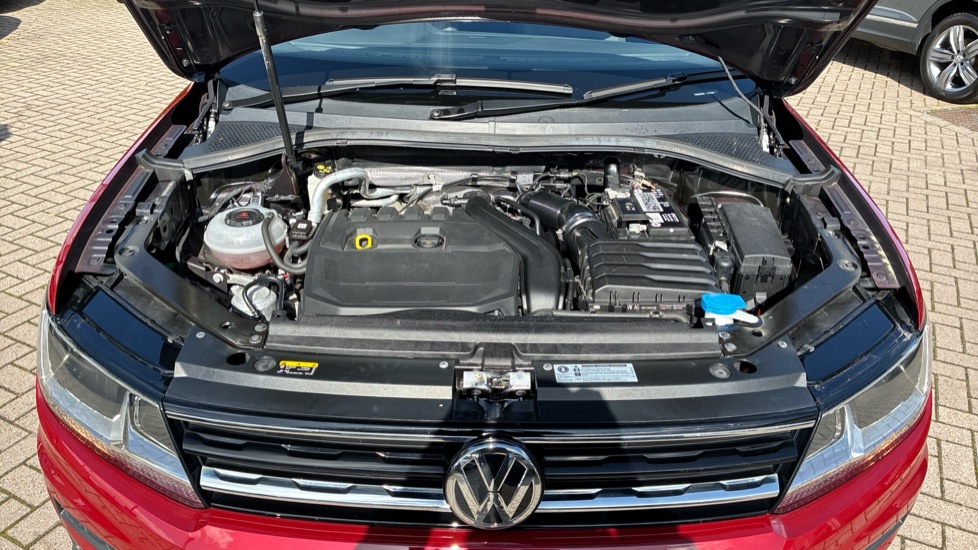 Volkswagen Tiguan 1.5 TSi EVO 150 Match 5dr DSG Petrol Estate - Image 38