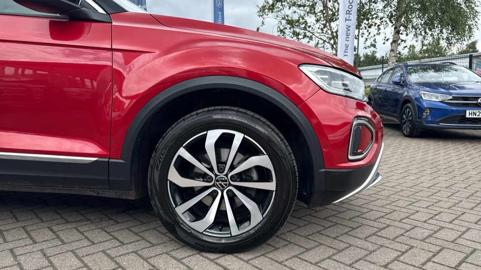Volkswagen T-Roc 1.5 TSI Style 5dr DSG Petrol Hatchback - Image 5