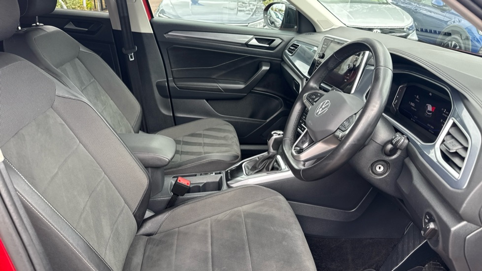 Volkswagen T-Roc 1.5 TSI Style 5dr DSG Petrol Hatchback - Image 15