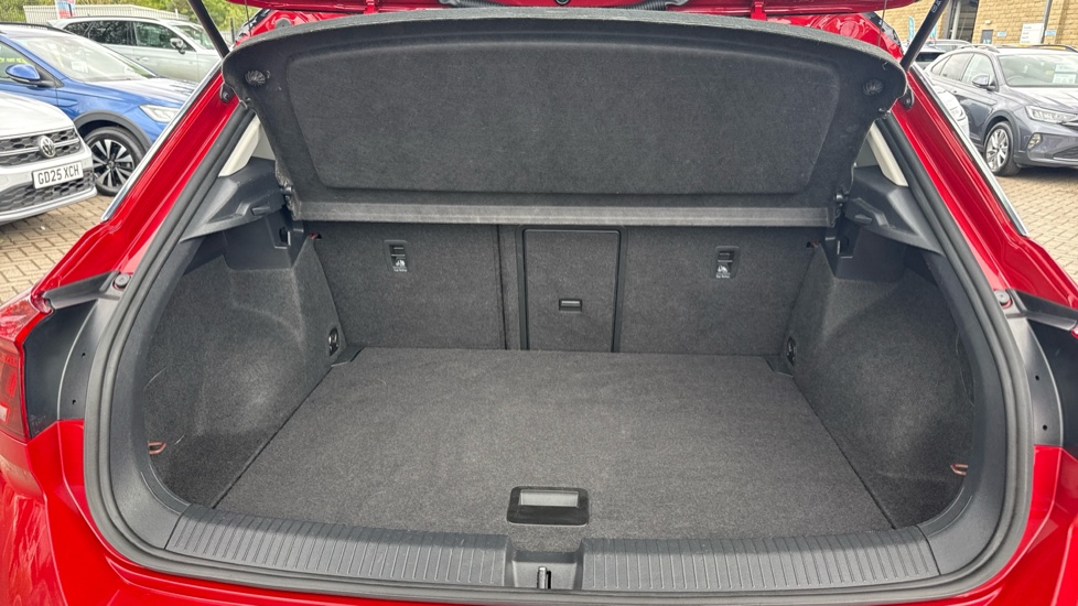 Volkswagen T-Roc 1.5 TSI Style 5dr DSG Petrol Hatchback - Image 20