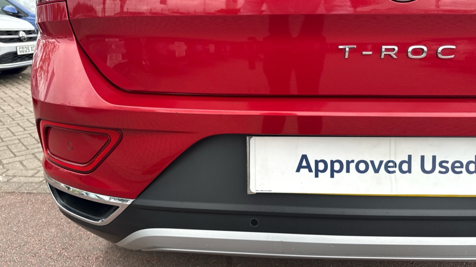 Volkswagen T-Roc 1.5 TSI Style 5dr DSG Petrol Hatchback - Image 21