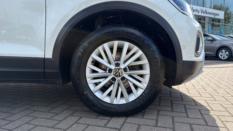 Volkswagen T-Roc 1.0 TSI Life 5dr Petrol Hatchback - Image 5