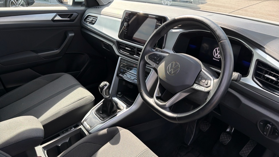 Volkswagen T-Roc 1.0 TSI Life 5dr Petrol Hatchback - Image 6