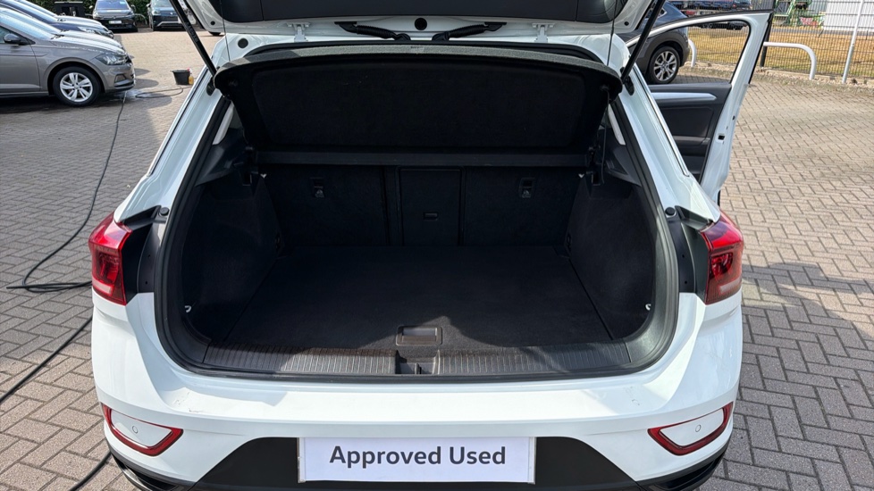 Volkswagen T-Roc 1.0 TSI Life 5dr Petrol Hatchback - Image 20