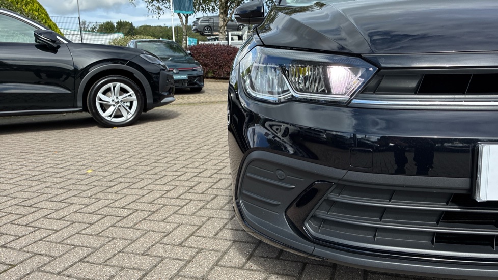 Volkswagen Polo 1.0 Life 5dr Petrol Hatchback - Image 22