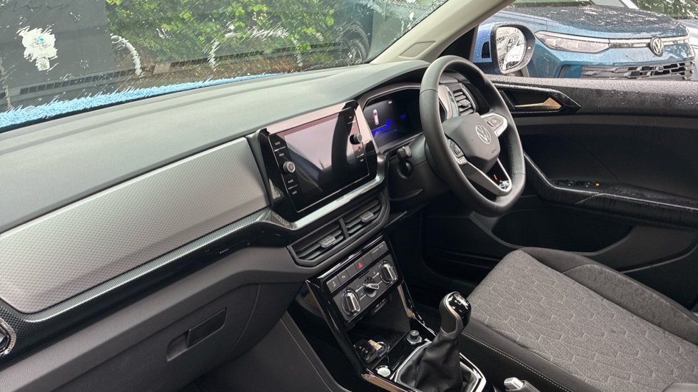 Volkswagen T-Cross 1.0 TSI 115 Match 5dr Petrol Estate - Image 2