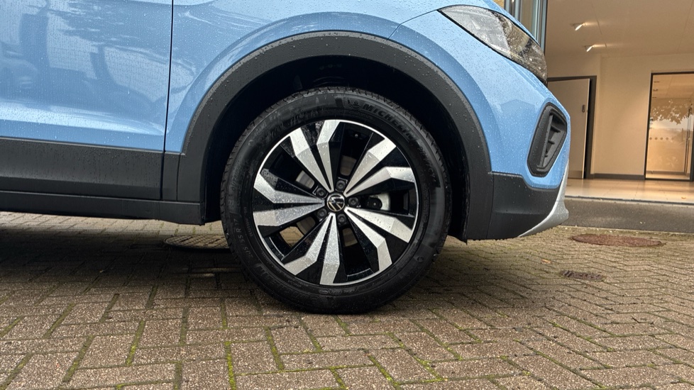 Volkswagen T-Cross 1.0 TSI 115 Match 5dr Petrol Estate - Image 5